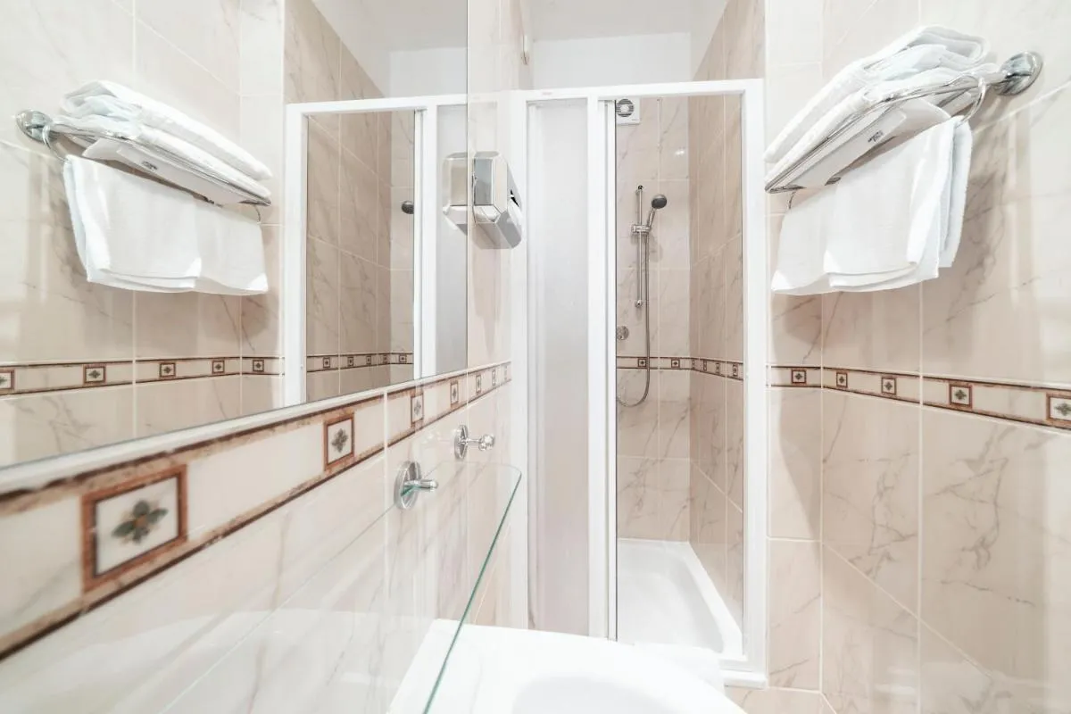 Image 6 of Hotel Raffaello Prague
