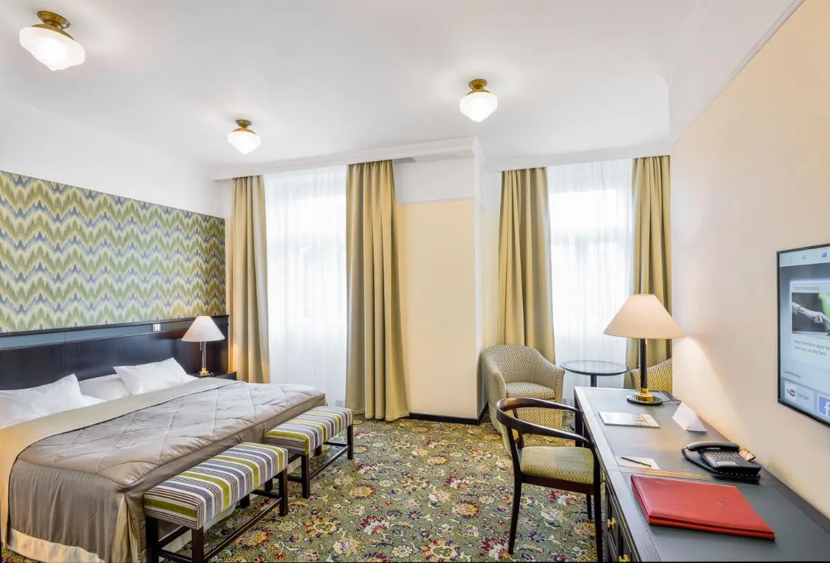 Image 2 of Hotel Savoy Prague