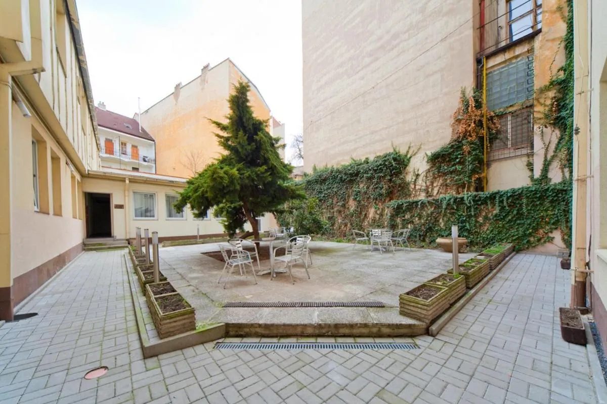 Image 2 of Hotel White Lion