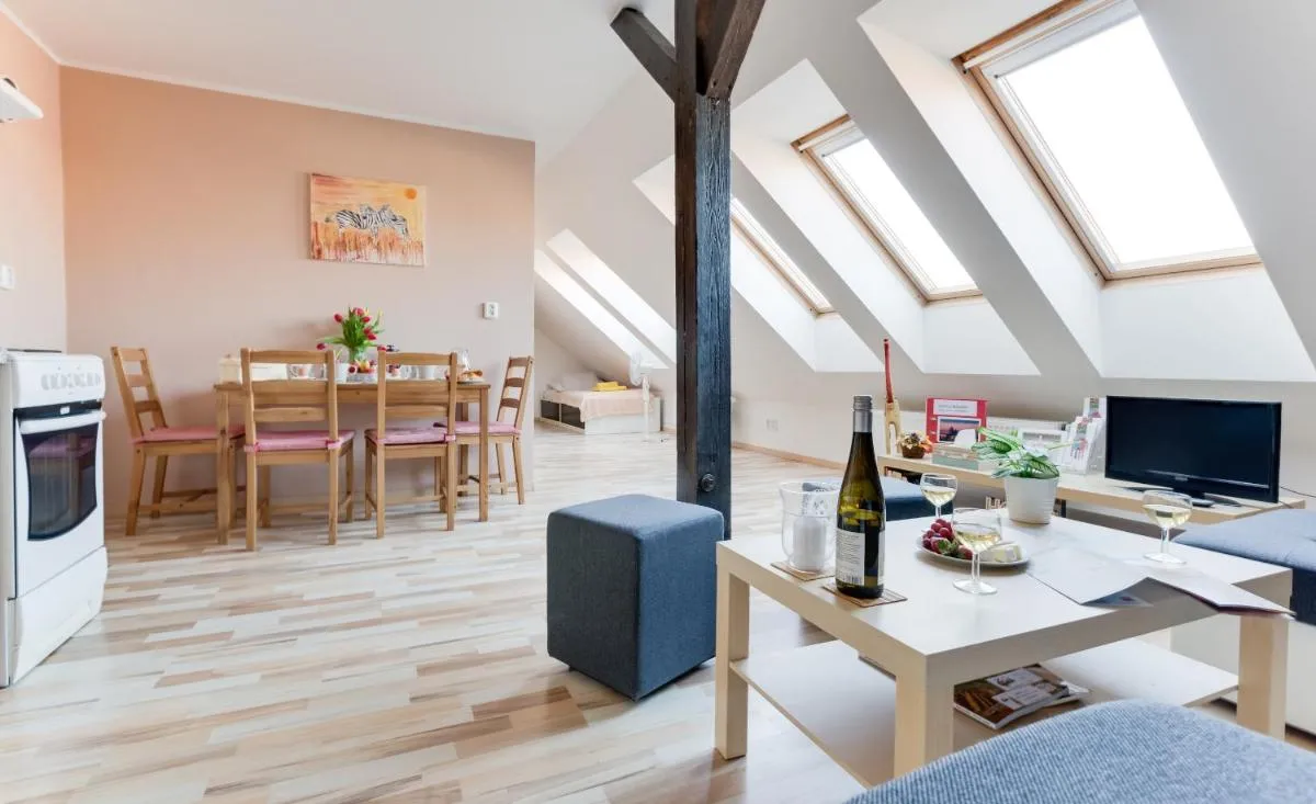 Image 4 of Jane’s Attic Apartment