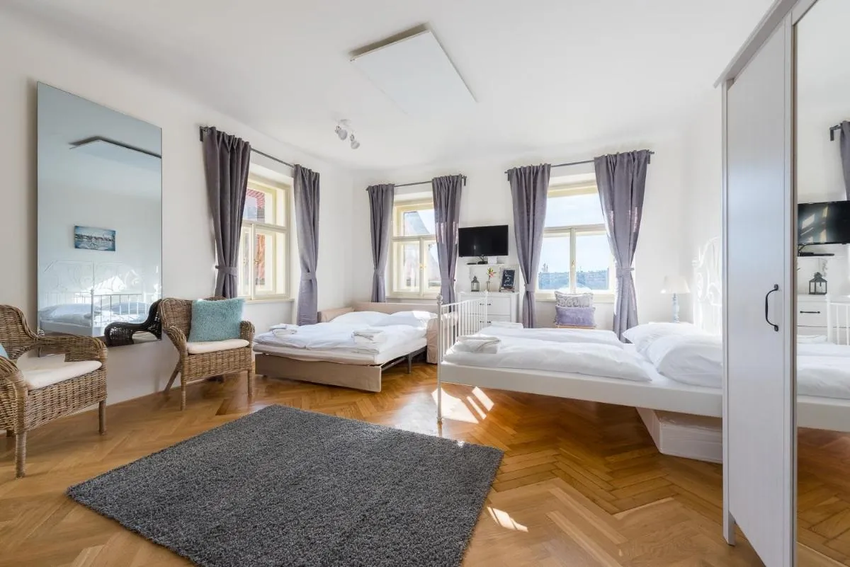 Image 5 of Kafka Apartment with bridge view