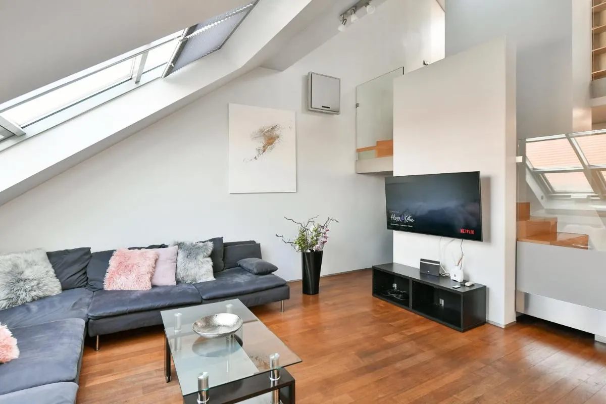 Image 4 of LUXURY CENTRAL DUPLEX WITH TERRACE