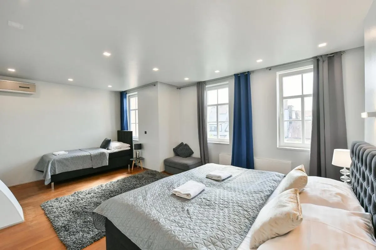 Image 6 of LUXURY CENTRAL DUPLEX WITH TERRACE