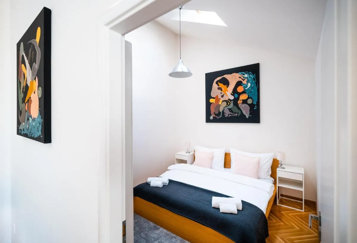 Image 1 of Luxurious Woodrow Wilson apt in Prague centre