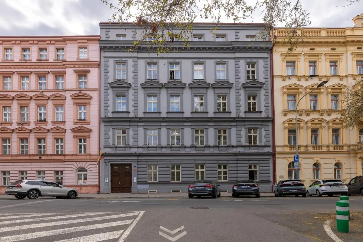 Image 5 of Luxurious, charming studio perfect for couples