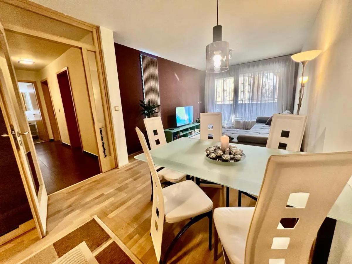 Image 4 of Luxury Apartment in Prague and FREE Parking