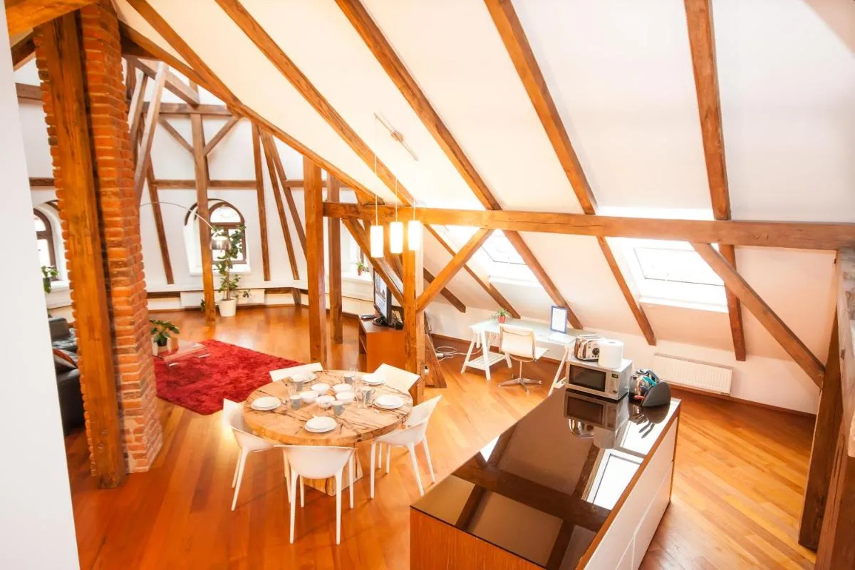 Image 3 of Luxury Loft