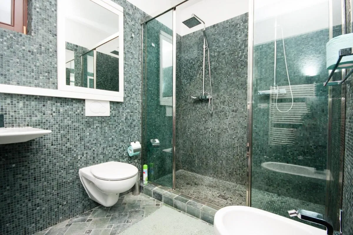 Image 2 of Luxury Loft