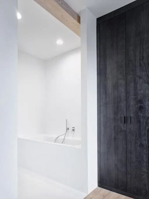 Image 5 of Luxury Penthouse, Prime Location