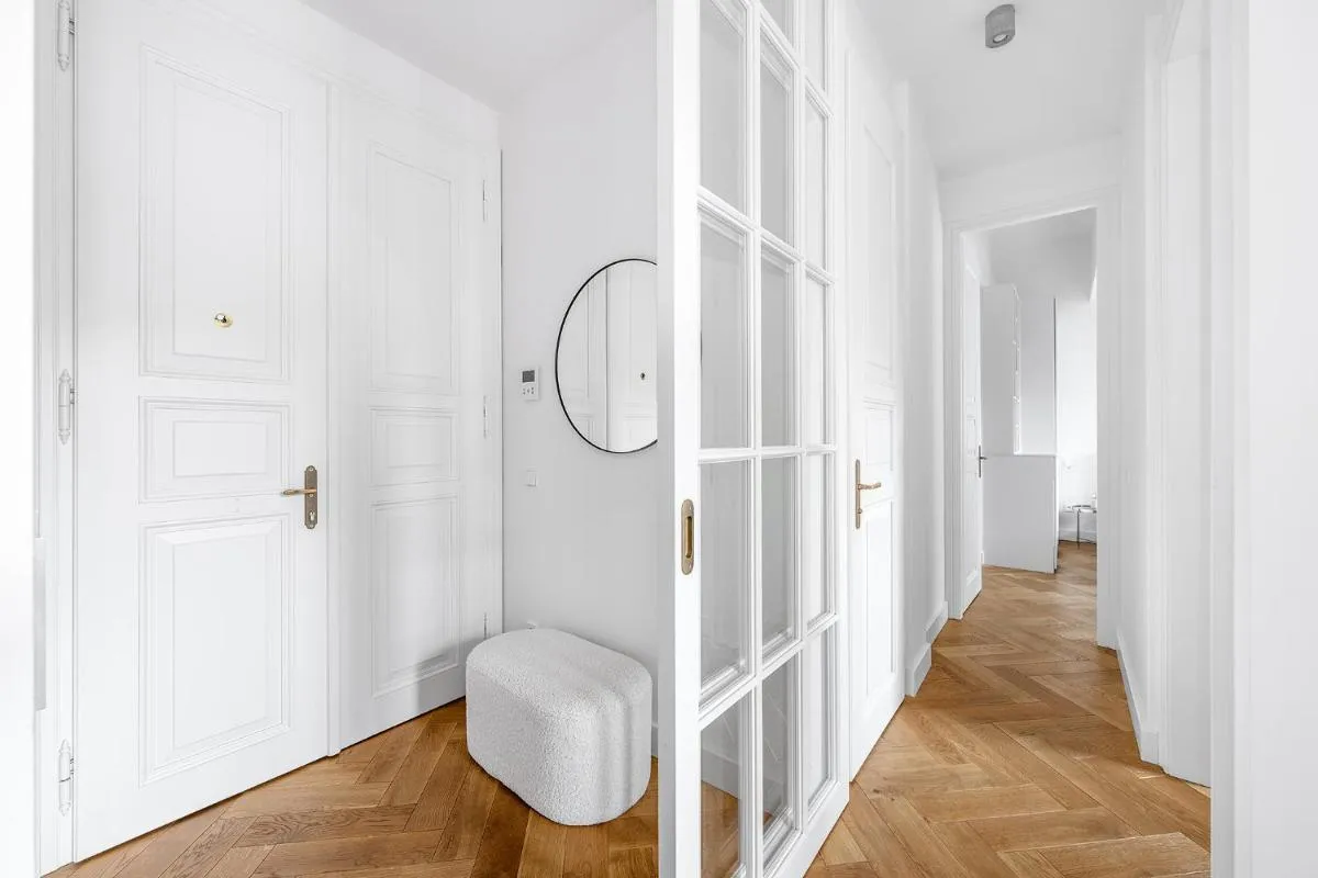 Image 2 of Luxury apartment in the center