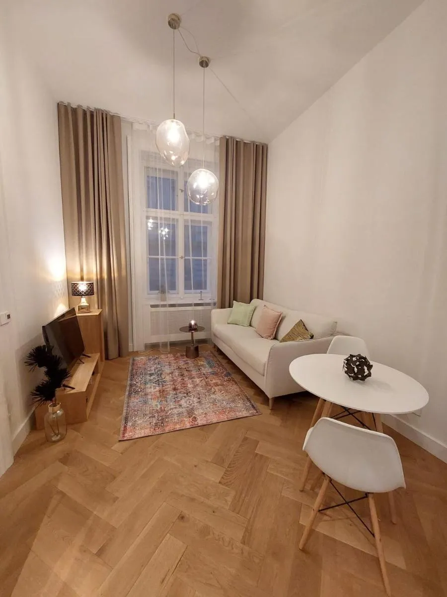 Image 4 of Luxury apartment in the centre