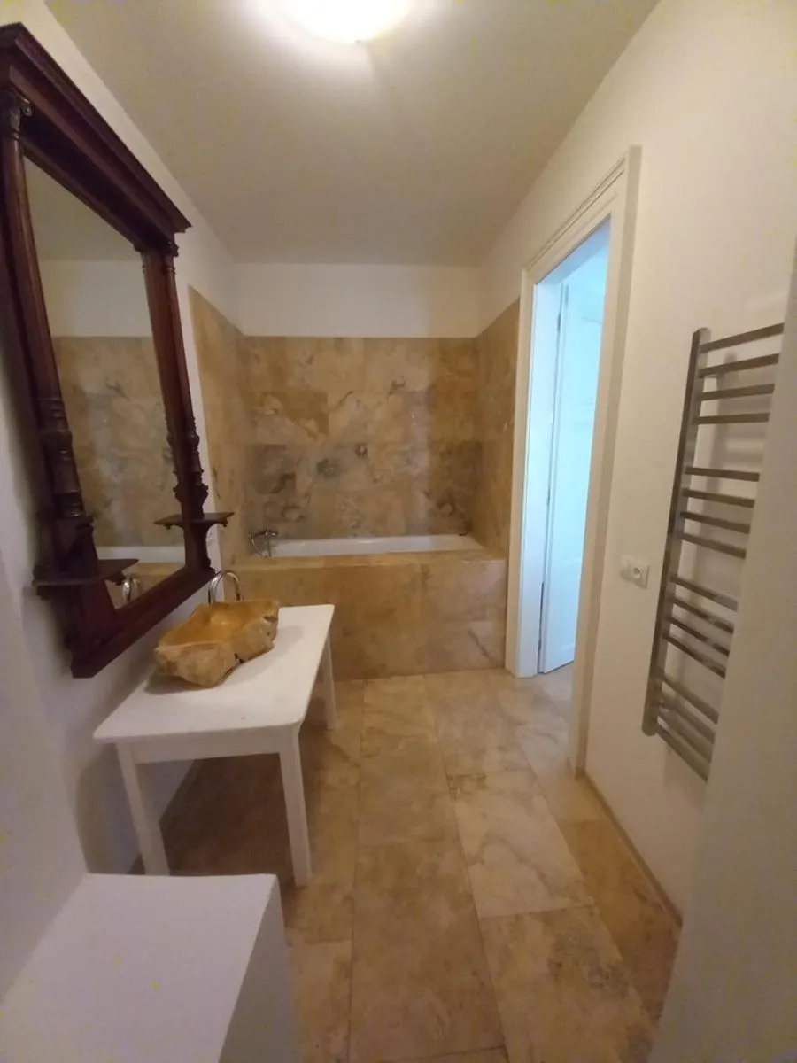 Image 2 of Luxury old Town Apartment