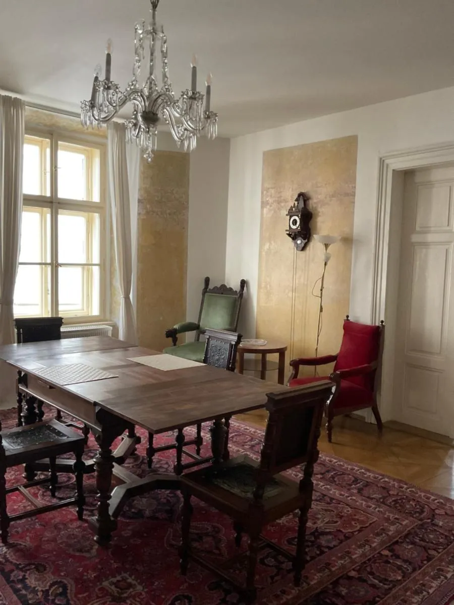 Image 3 of Luxury old Town Apartment