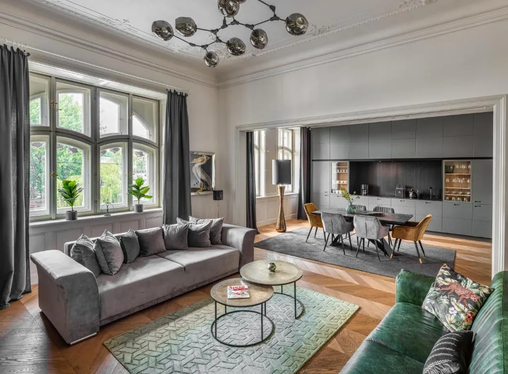 Image of MN6 Luxury Suites by Adrez