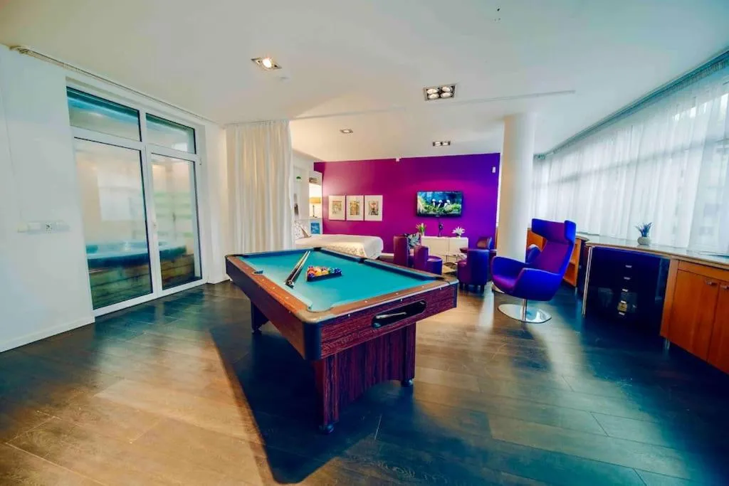 Image of Miami Lovely romantic Garden apartment with whirlpool