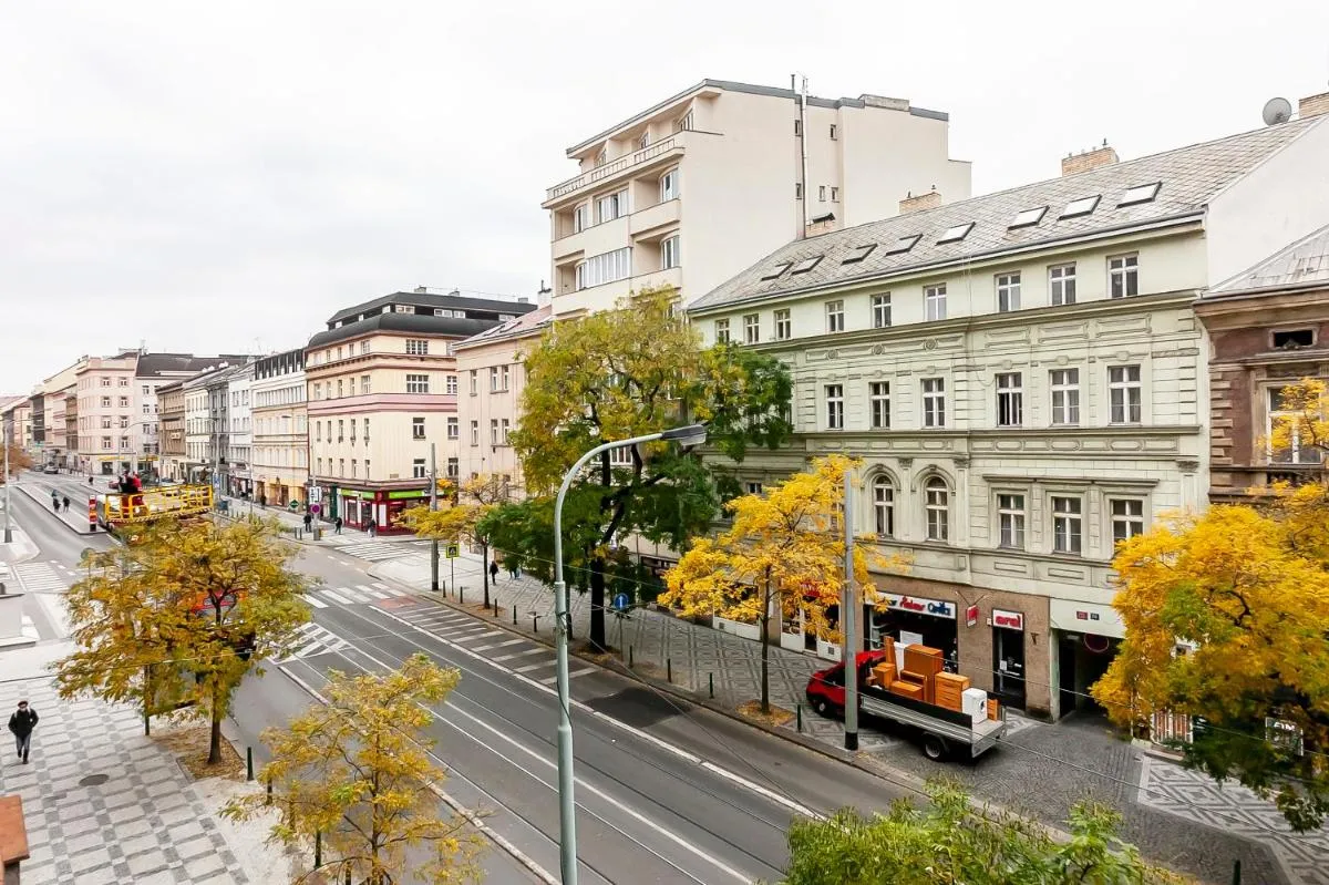 Image 5 of Modern apartment 10 minutes from Old Town!