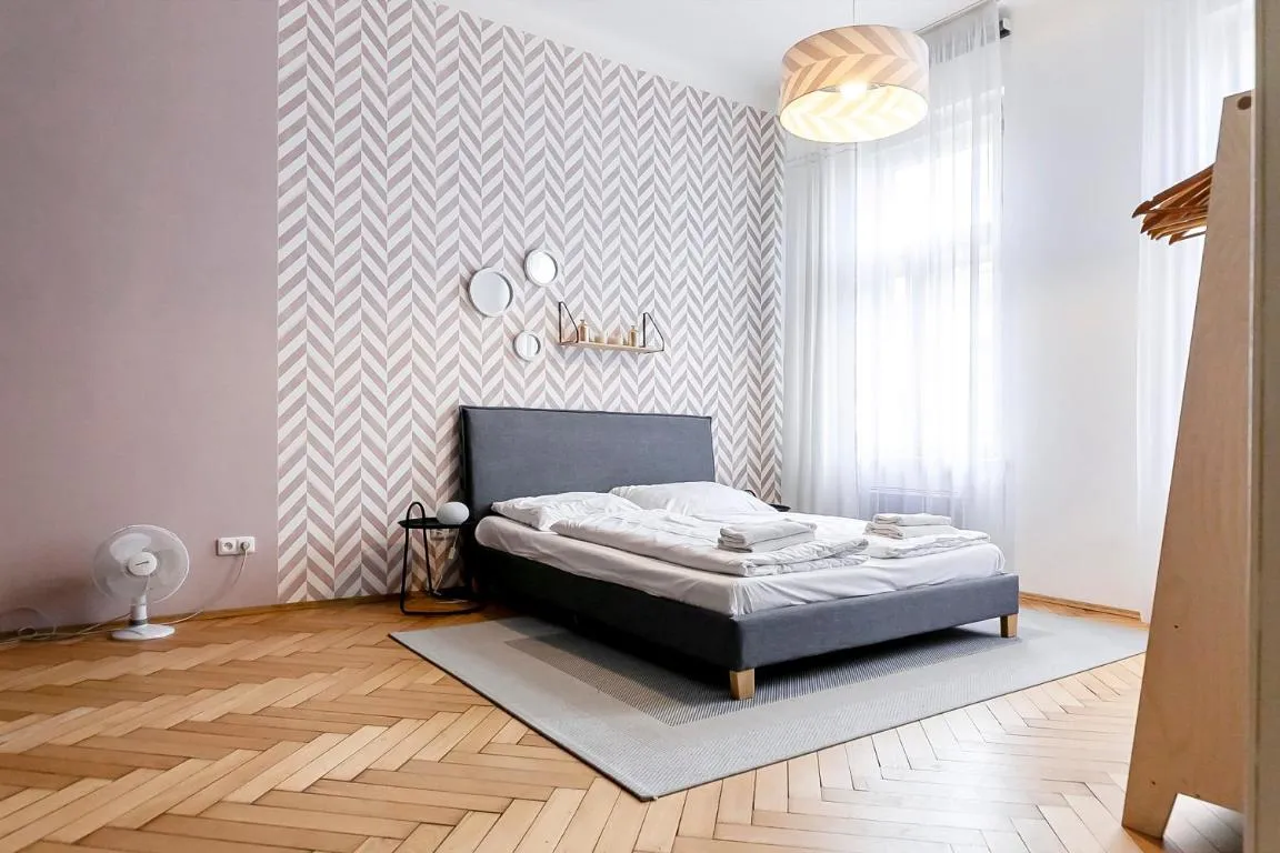 Image of Modern apartment 10 minutes from Old Town!