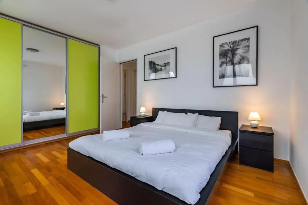 Image 4 of Modern spacious flat with a terrace and a parking
