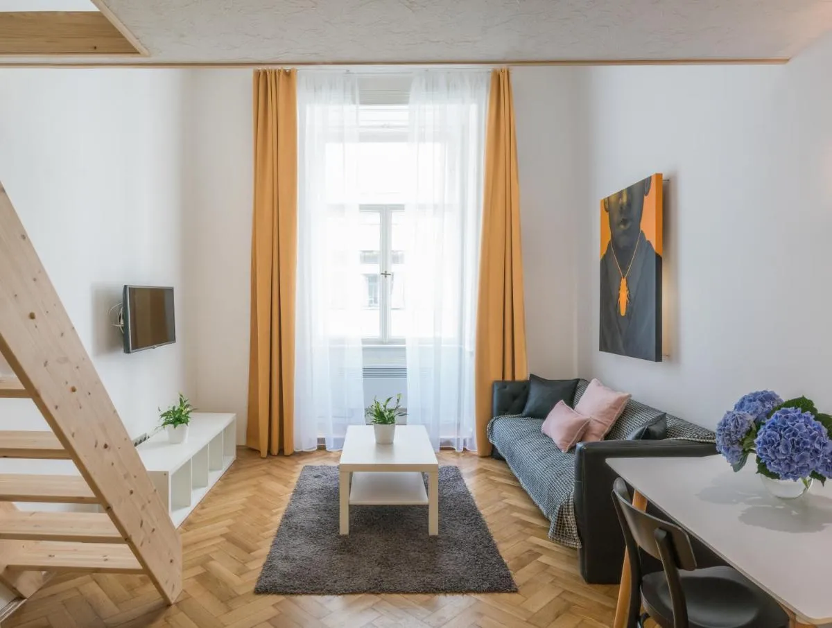 Image 4 of Mordecai 12 Apartments by Adrez