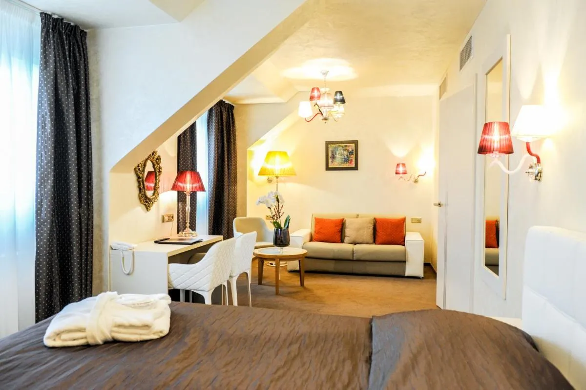 Image 1 of Myo Hotel Mysterius