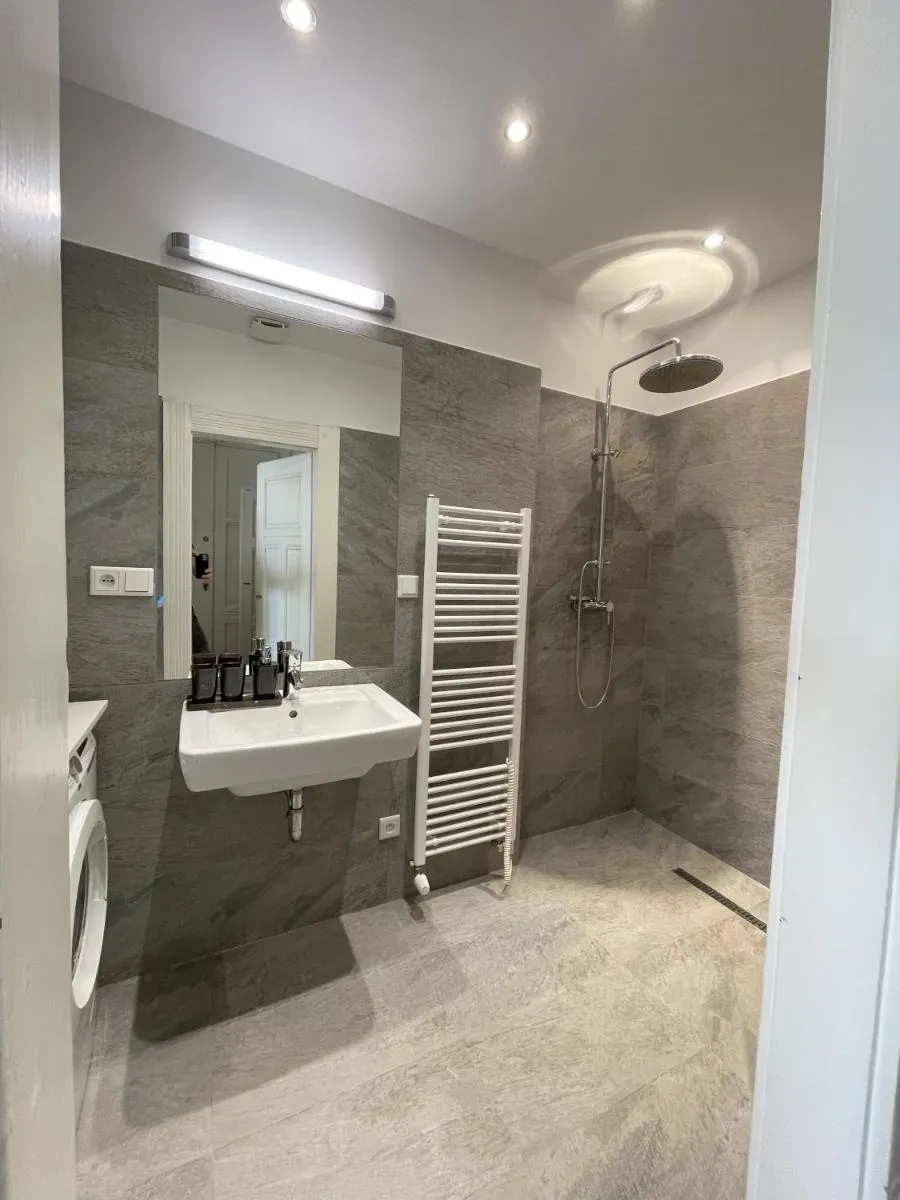 Image 3 of NEW Apartment MANES