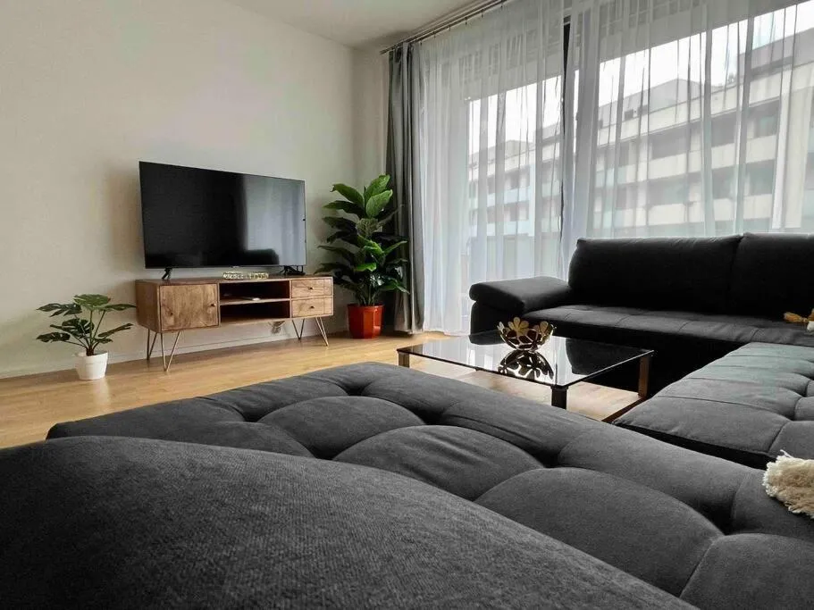 Image 4 of Newly built Apartment with balcony and free indoor garage