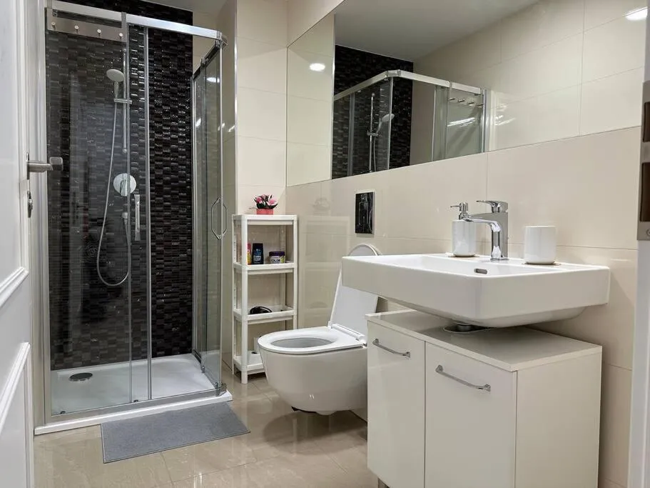 Image 2 of Nice 1 studio apartment in the center of Prague