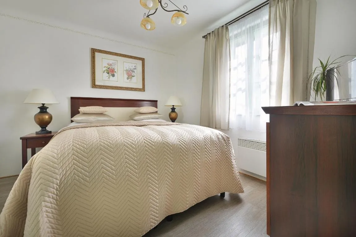 Image of Nobles Apartments