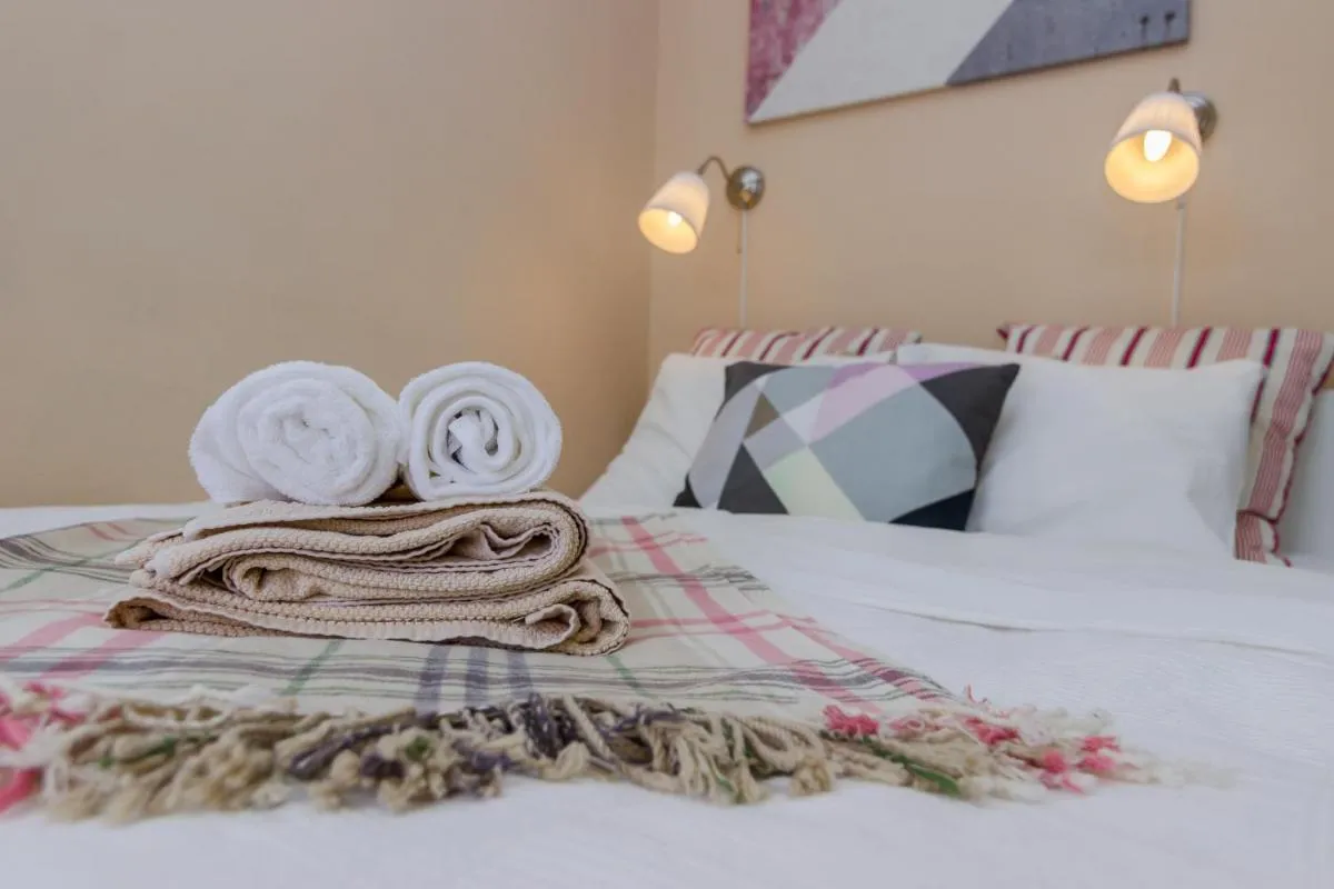 Image 6 of Old Town Studio Apartment