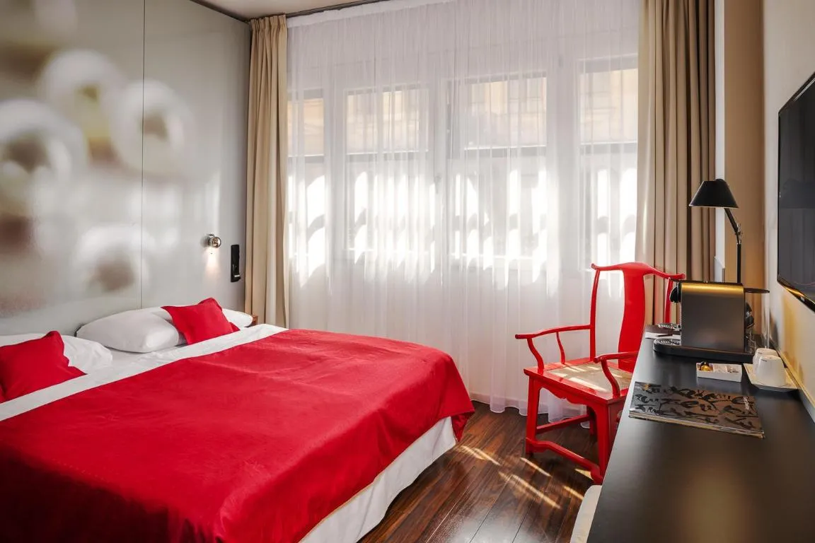 Image of Perla Hotel