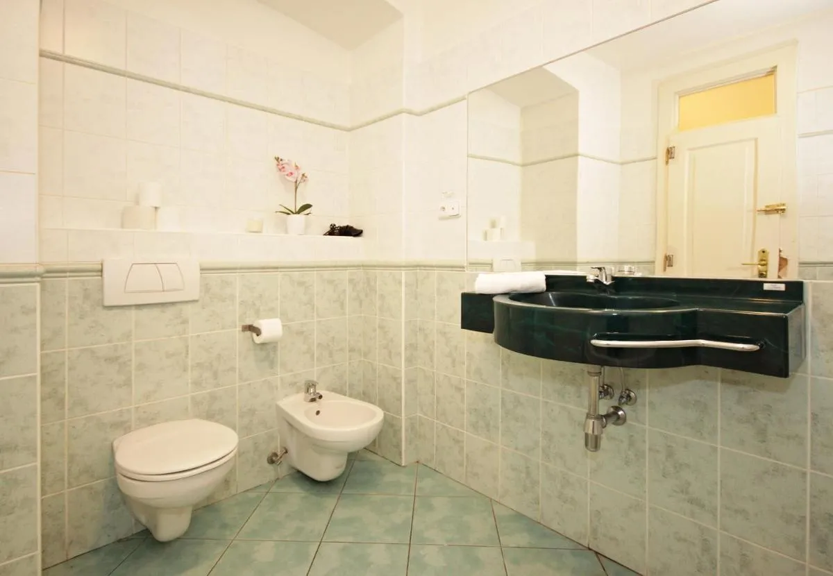 Image 2 of Prague Central Residence
