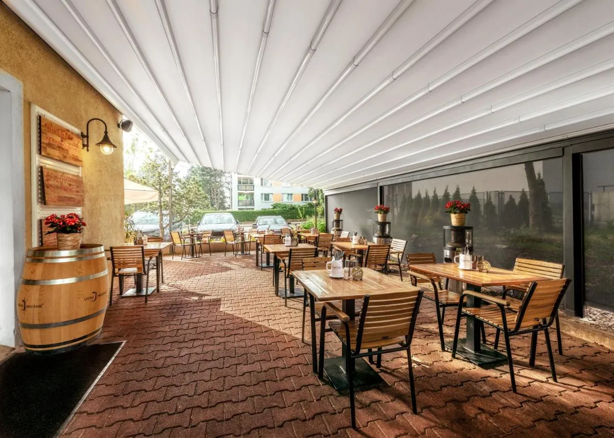 Image 3 of Prague Hotel Carl Inn restaurant & Free Parking