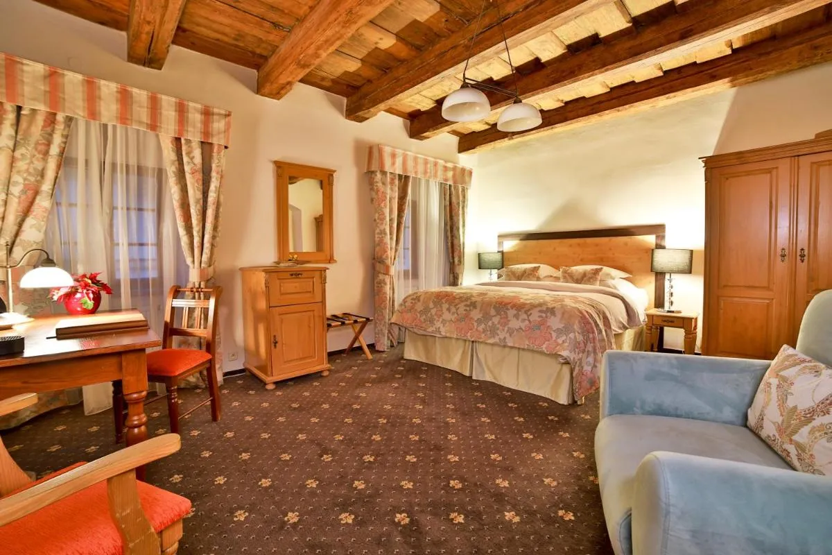Image 1 of Questenberg Hotel