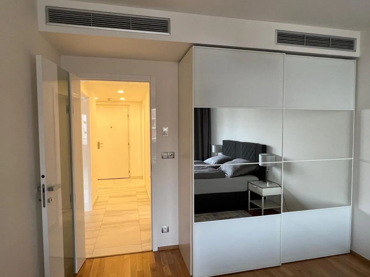 Image 1 of Quiet apartment in the centre