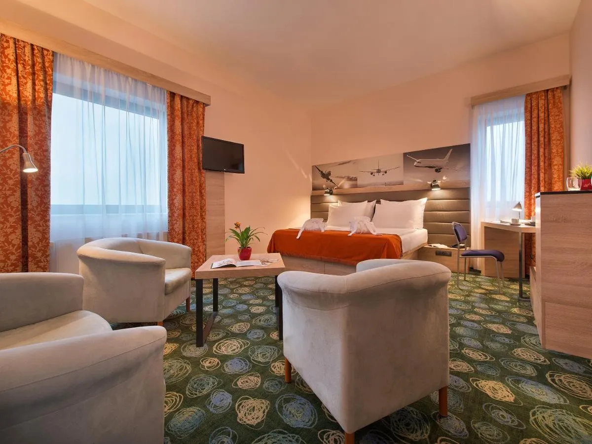 Image 4 of Ramada Airport Hotel Prague