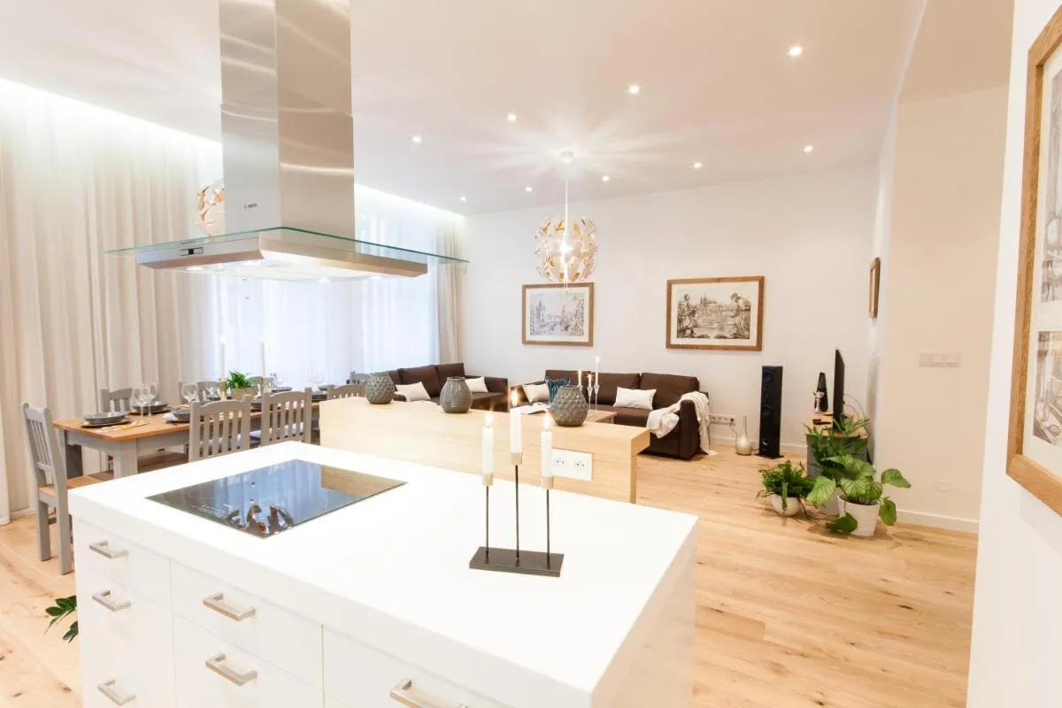 Image 5 of Residence Glamour Excellent