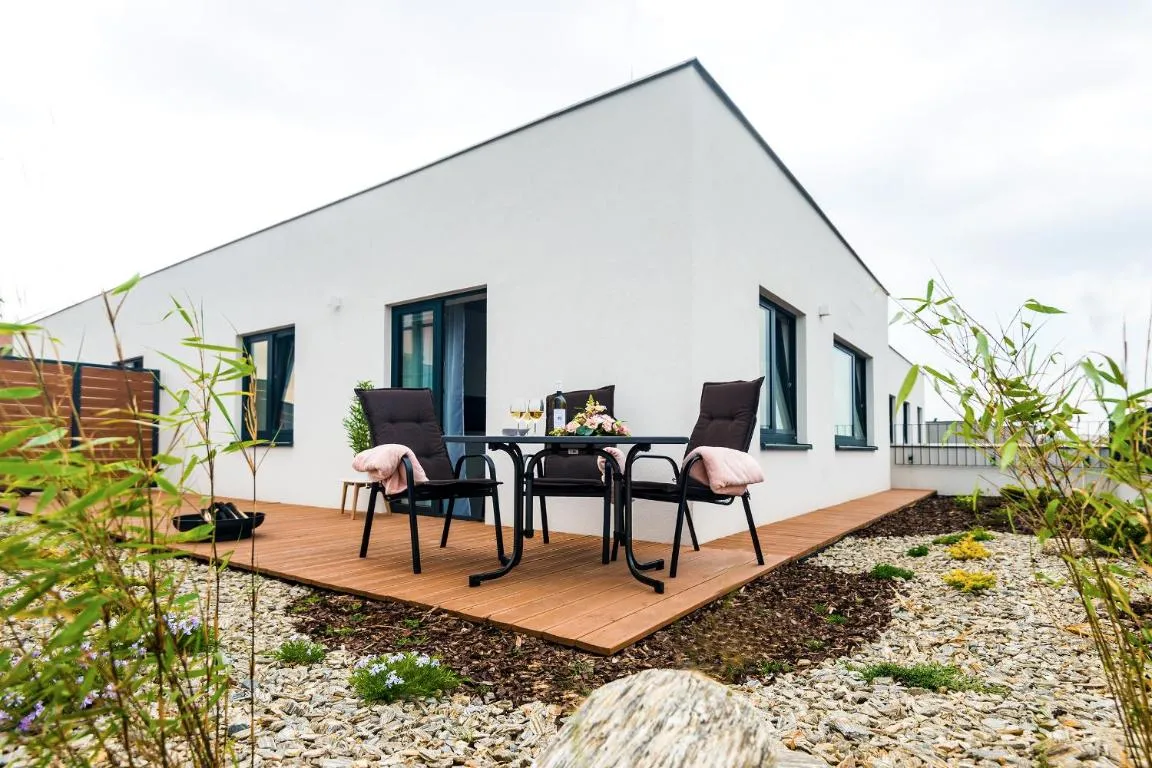 Image of Residence Trafick