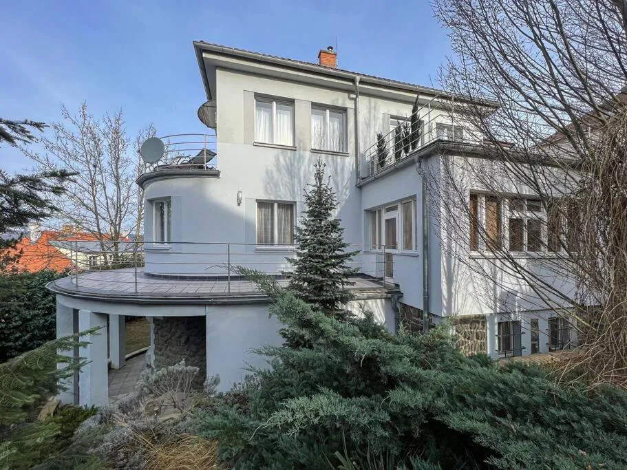 Image 6 of Retro Villa Prague 700sqm Indoor-Pool, Sauna, BBQ, table soccer