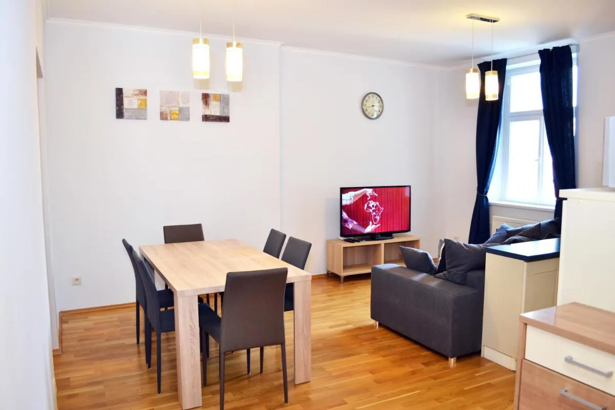 Image 4 of Riverside Ruterra Apartment