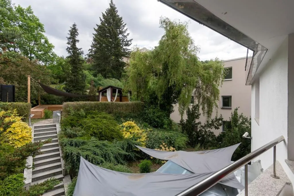 Image 2 of Romantic 4BD – Rooftop – Whirlpool