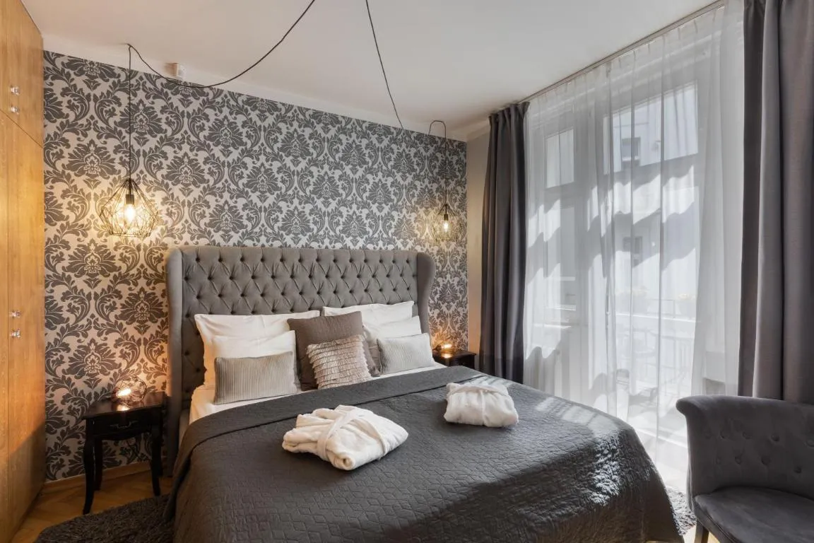 Image of Romantic Balcony Apartment in Old Town