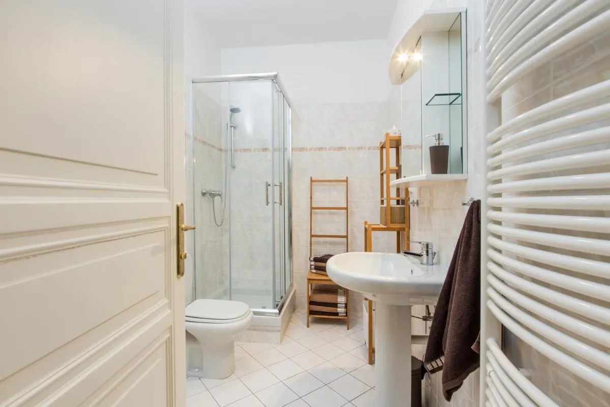 Image 2 of Romantic Balcony Apartment in Old Town