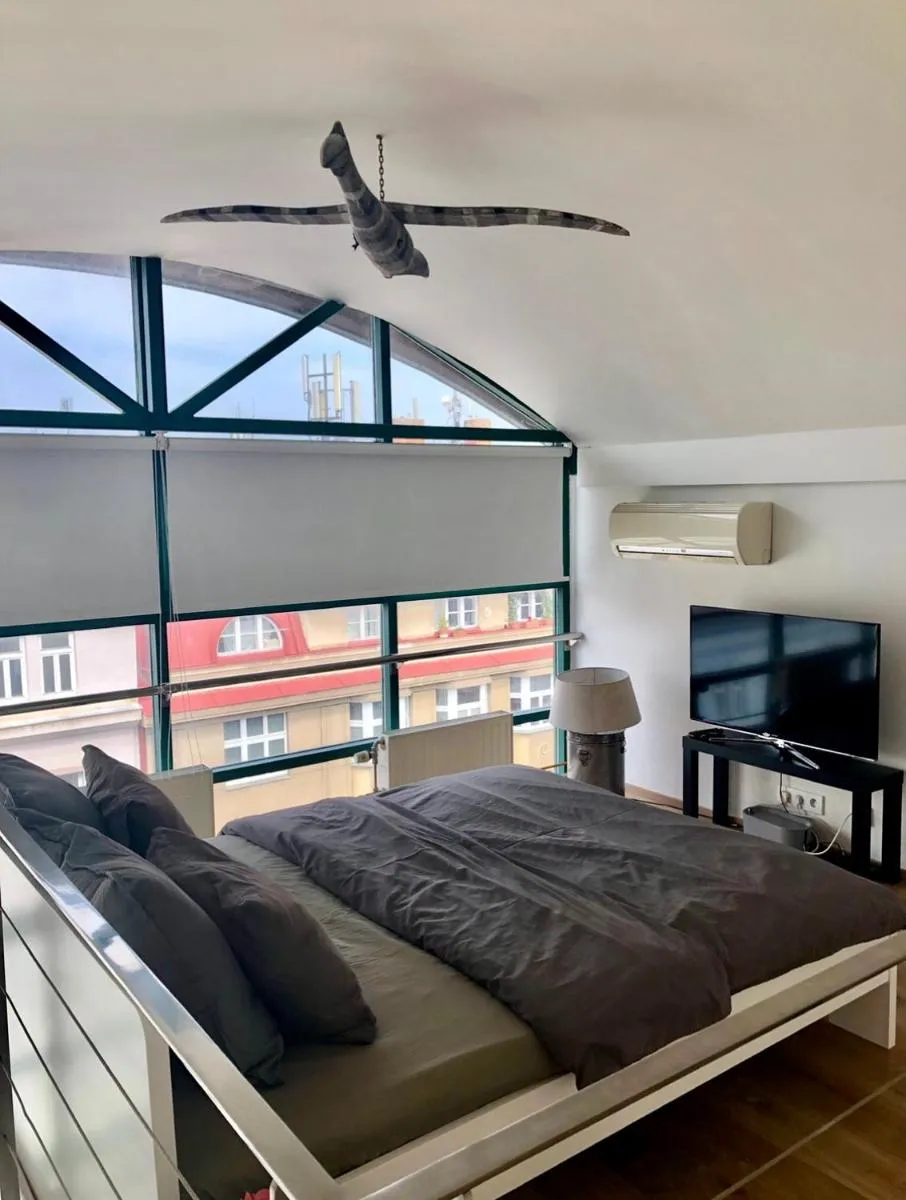 Image 3 of Romantic studio with jacuzzi