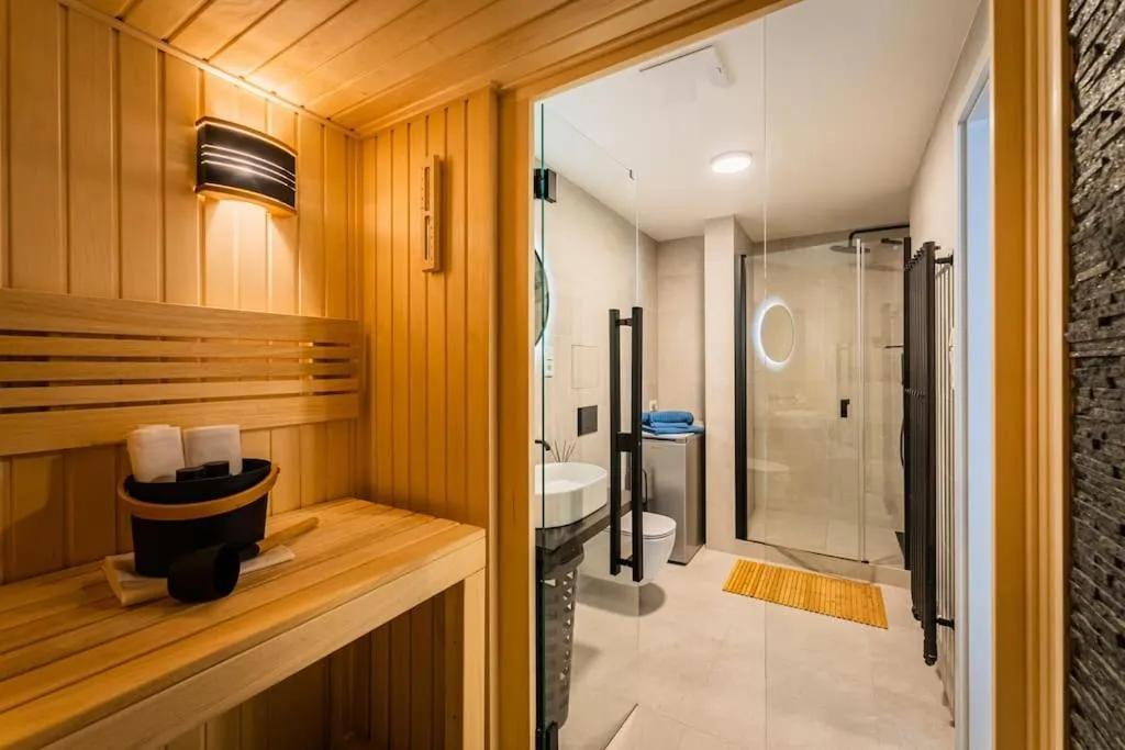 Image 6 of Romantic wellness apartment