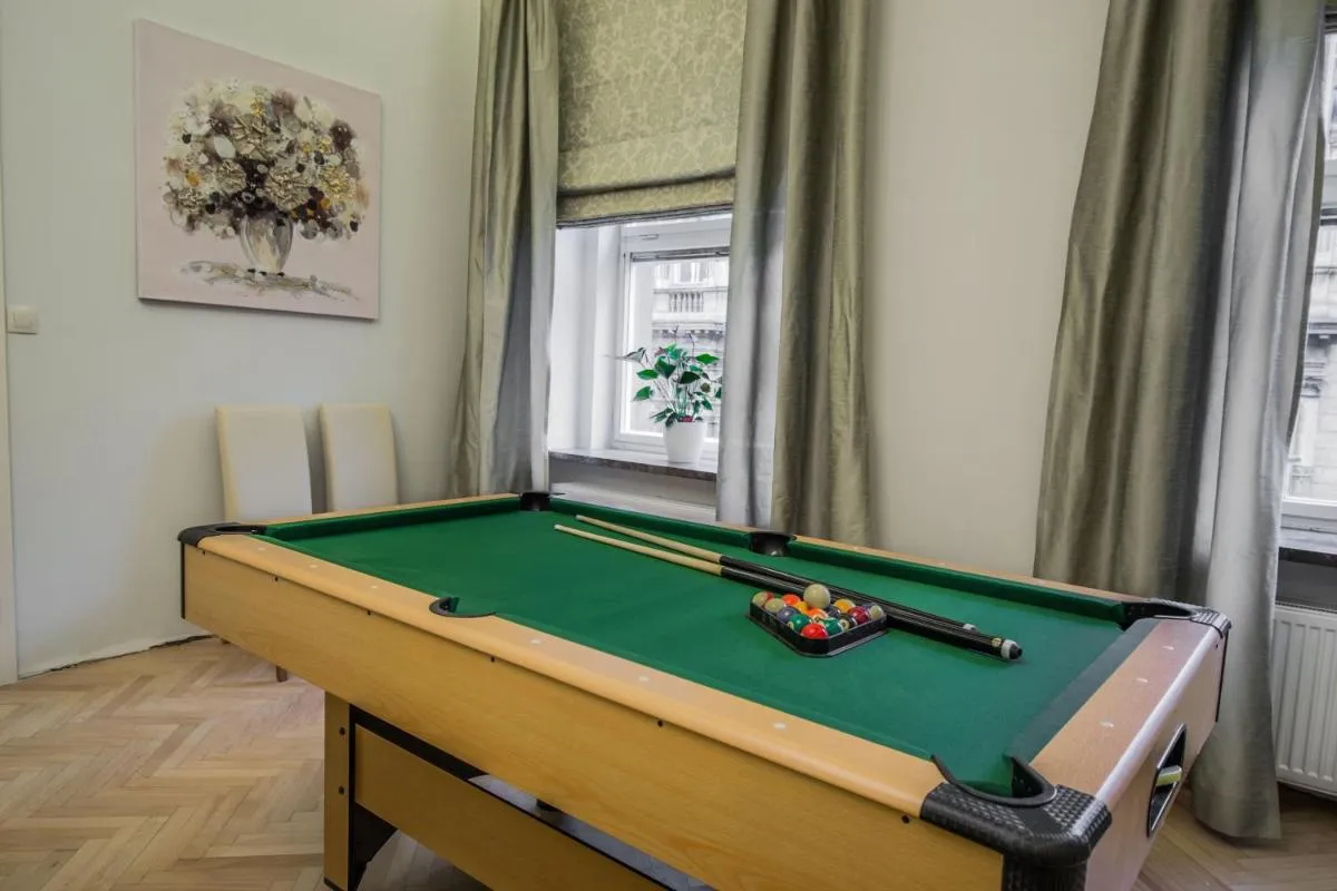 Image 3 of Ruterra Apt with Sauna and Billiards