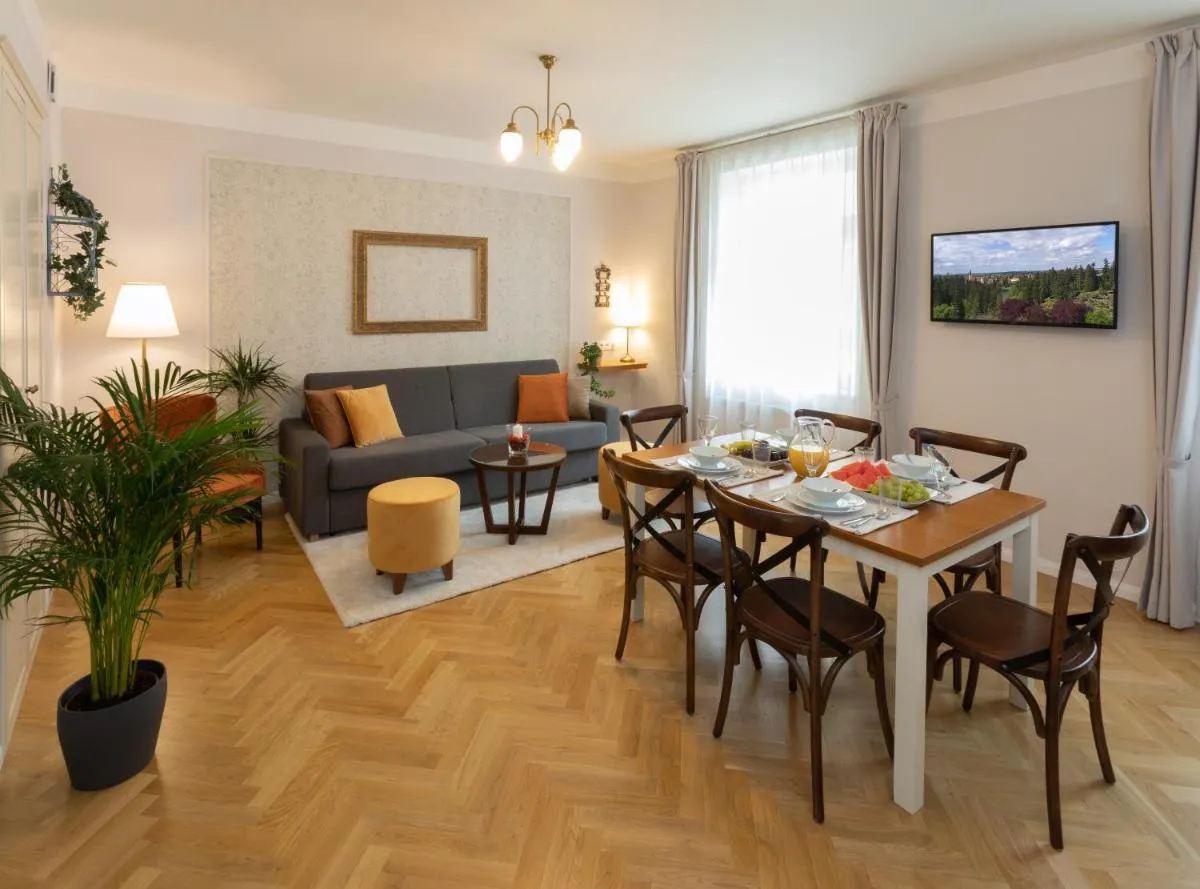 Image 3 of SeNo6 Apartments