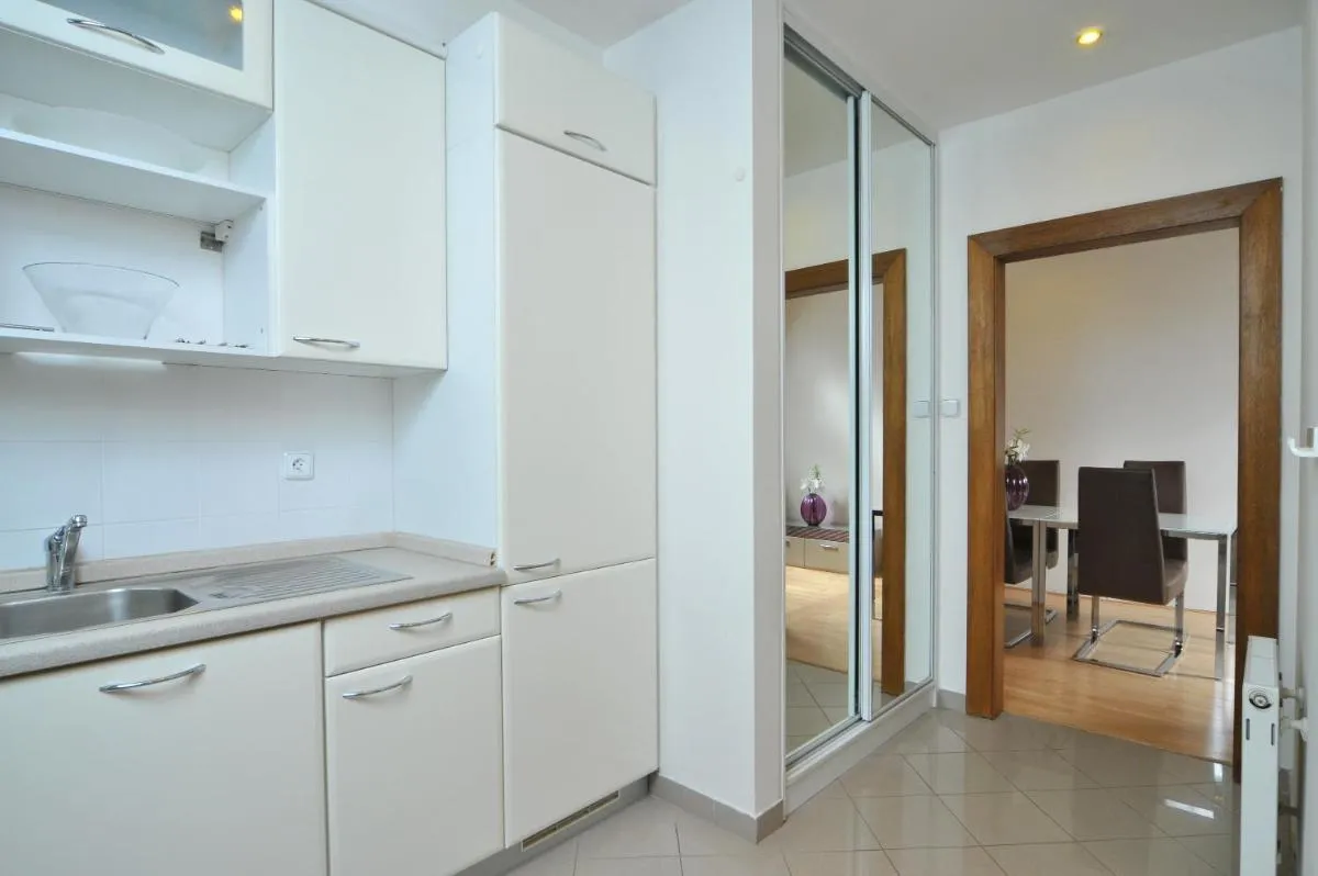 Image 6 of Selinor Old Town Apartments