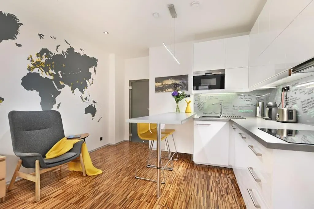 Image 2 of Smart & Luxury OLD TOWN Apartment
