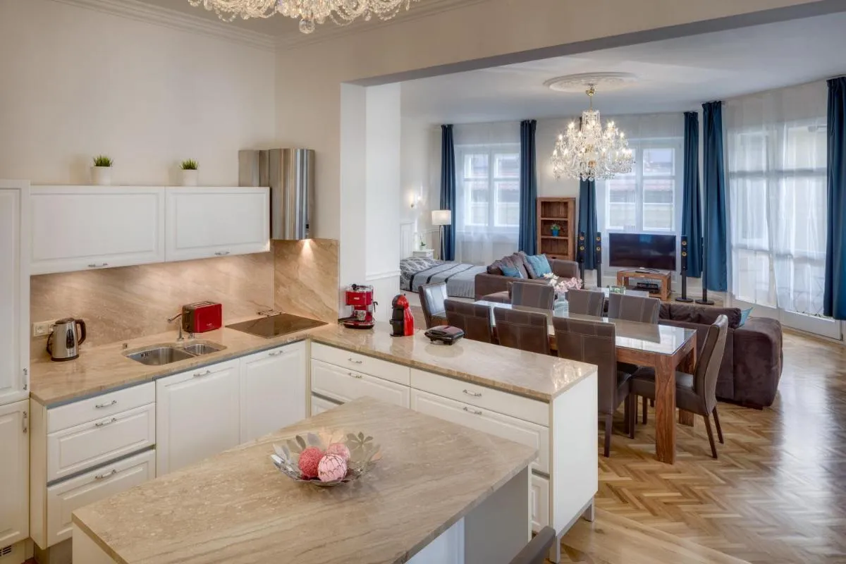 Image 3 of Smetanovo nábřeží 26 – Riverview Old Town Apartment