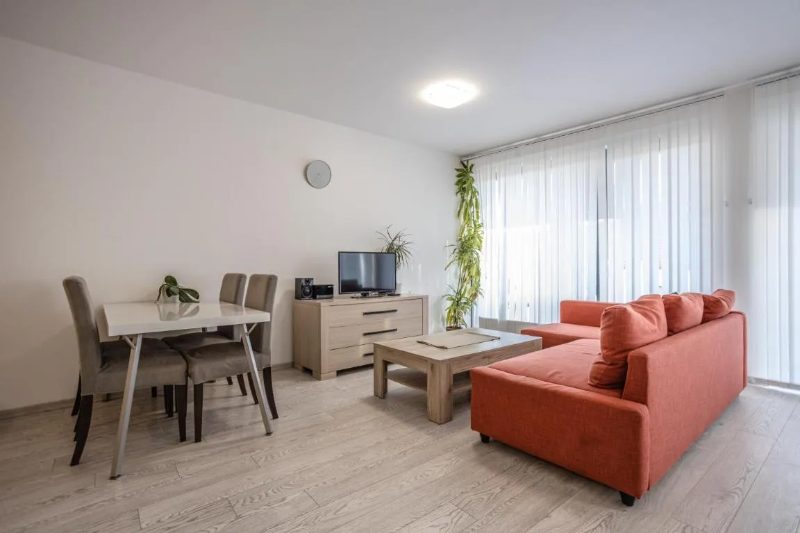 Image of Spacious Terrace Apartment with free private parking
